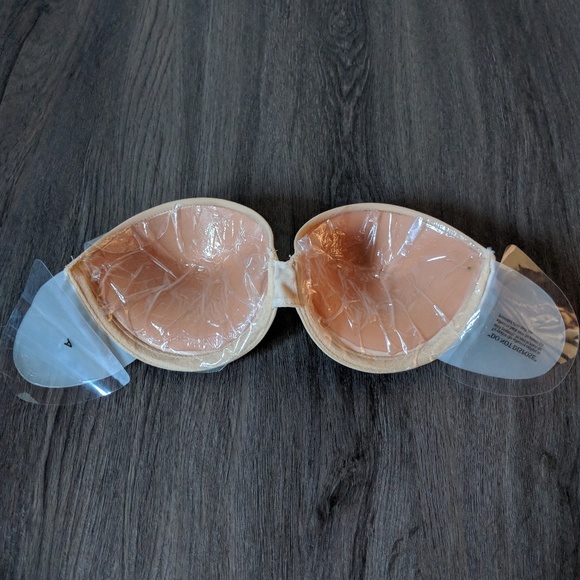 Backless bra - Picture 2 of 3